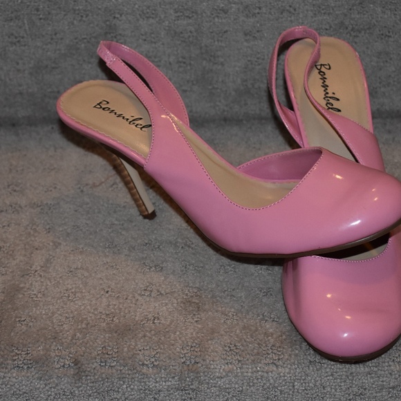 New Powder Pink Size 9 Heels - Picture 3 of 3